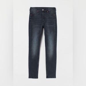 Blue high waisted tight and elastic jeans
